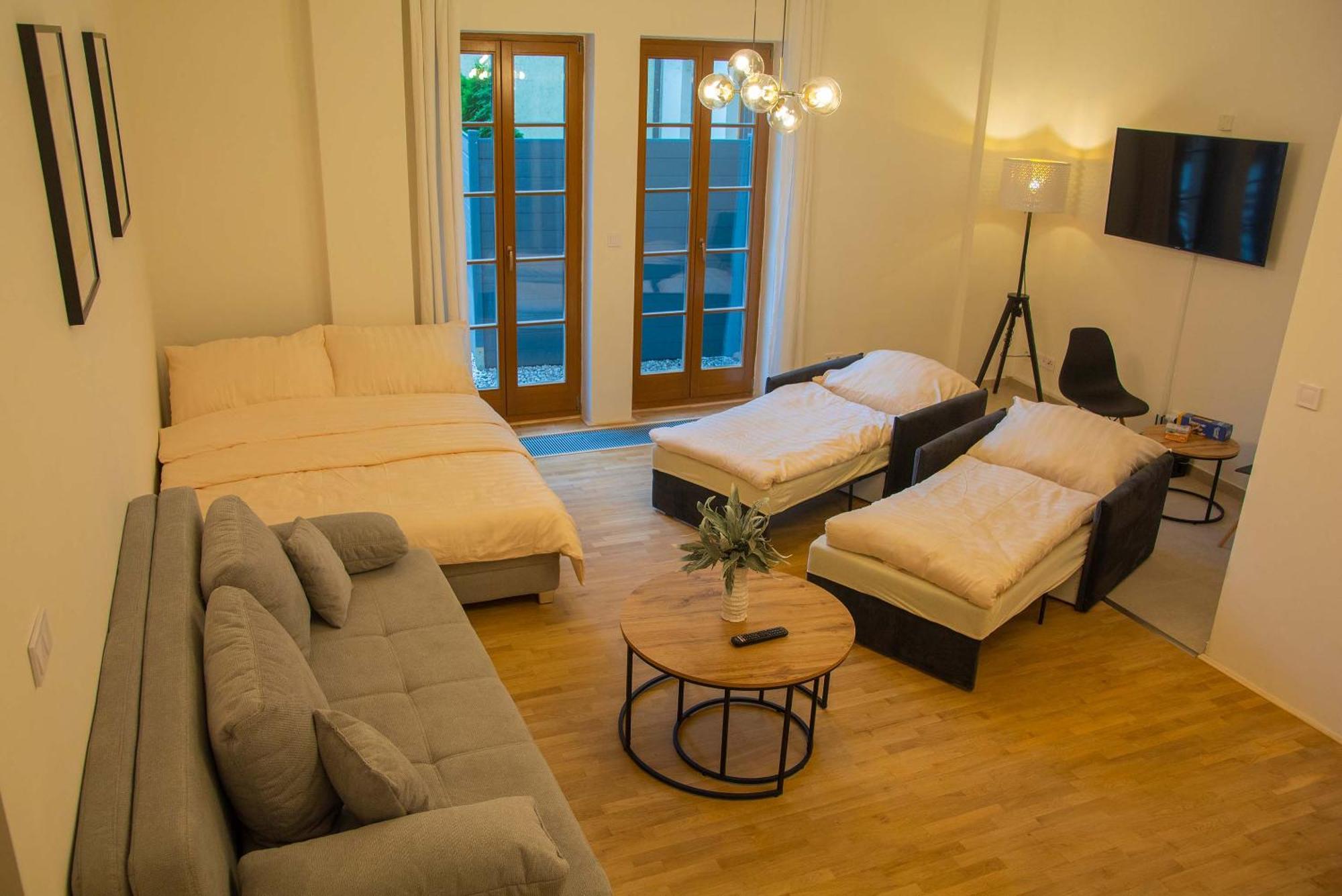 New City Centre Garden Apartment - Central Location Praga Exterior foto